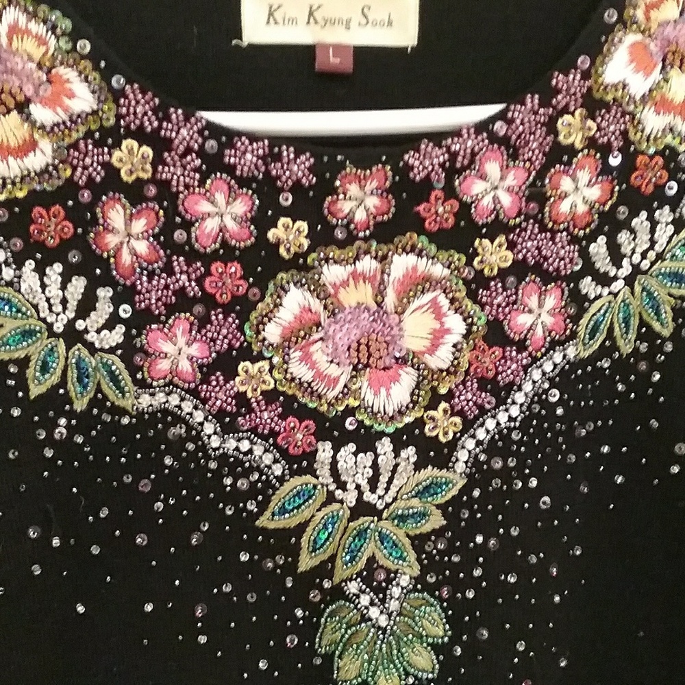 Sweater with beads